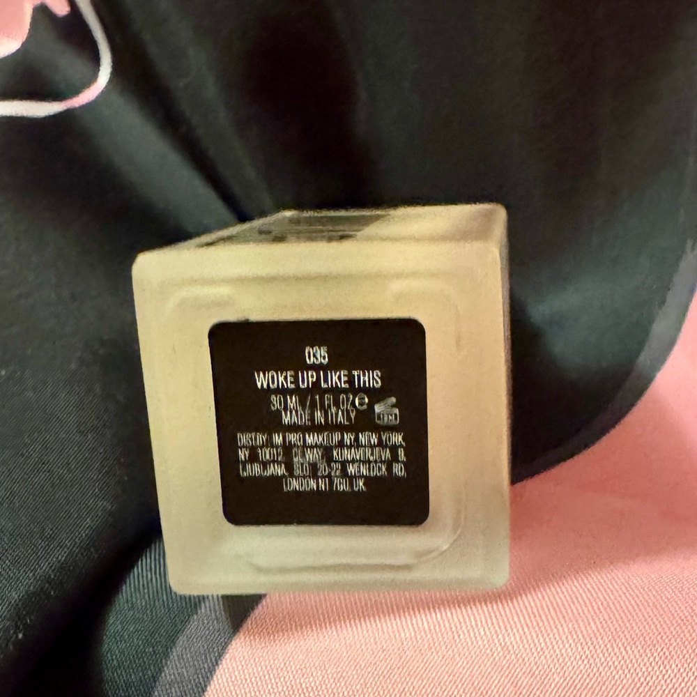 IL MAKIAGE Woke Up Like This Concealer 35